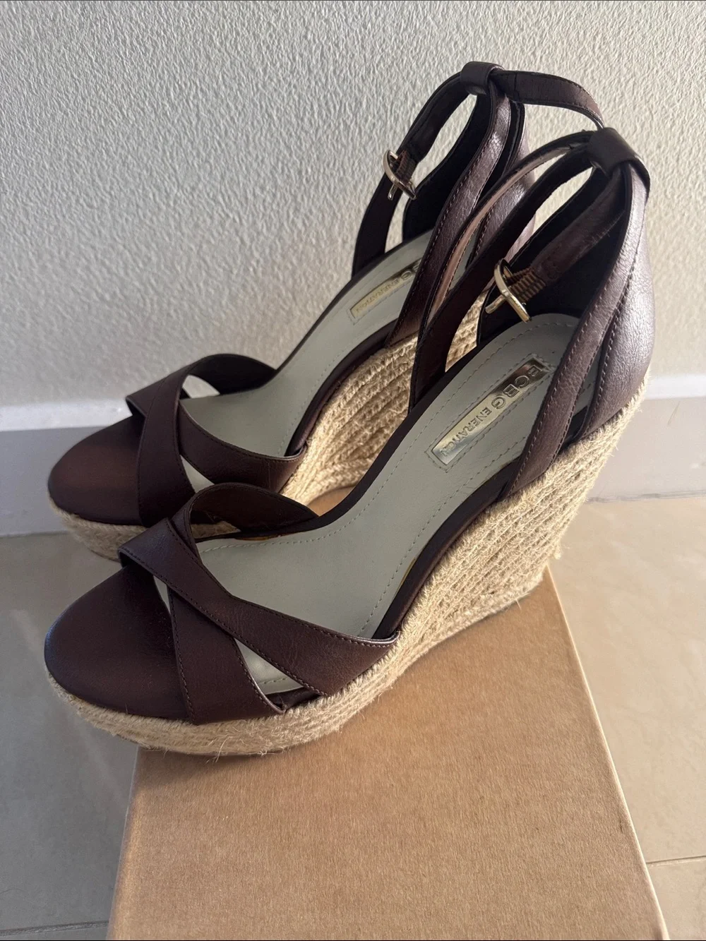 Brown Wedges